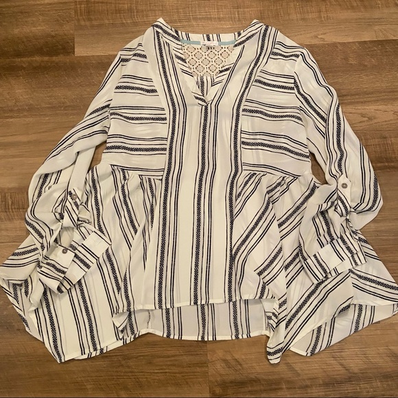 Black and white boho draped top - Picture 1 of 9